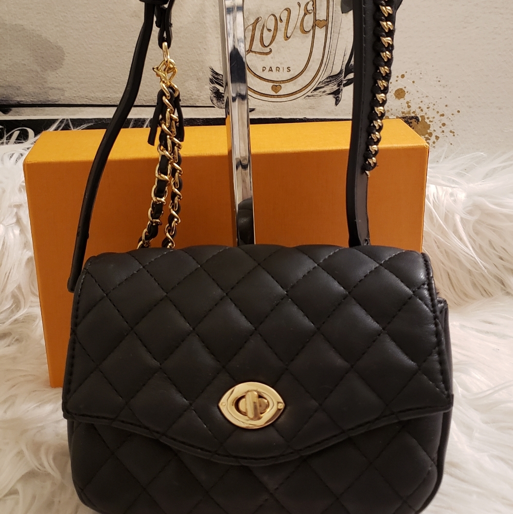 Quilted belt bag